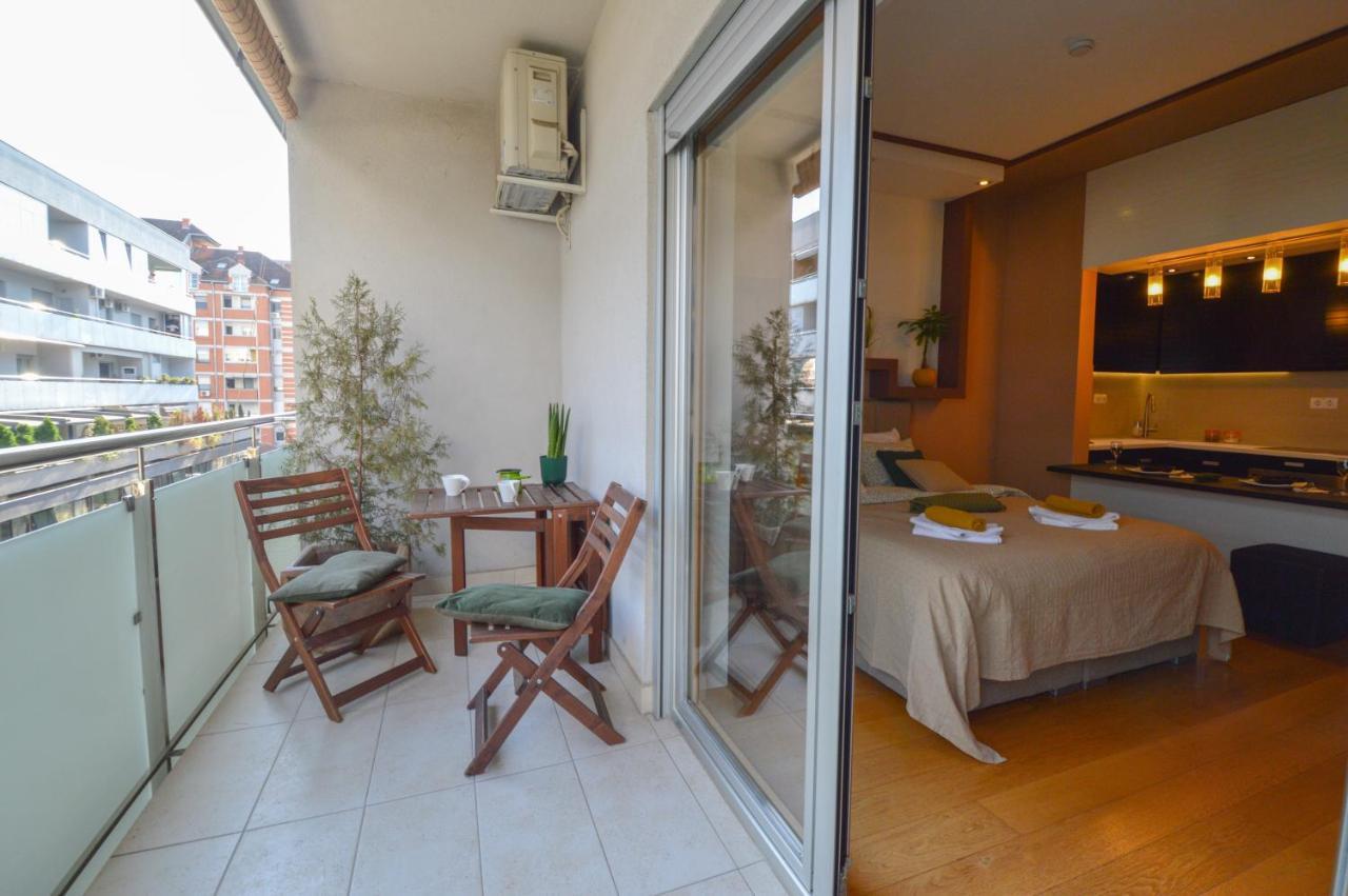 Spacious Studio Park City 诺威萨 外观 照片